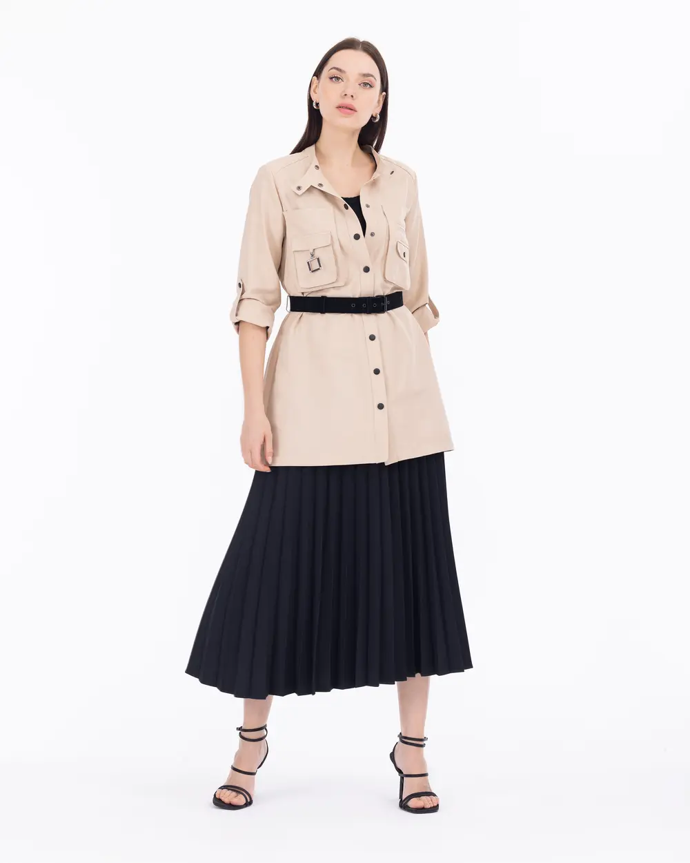 Zımba Detaylı Yuvarlak Yaka Ceket