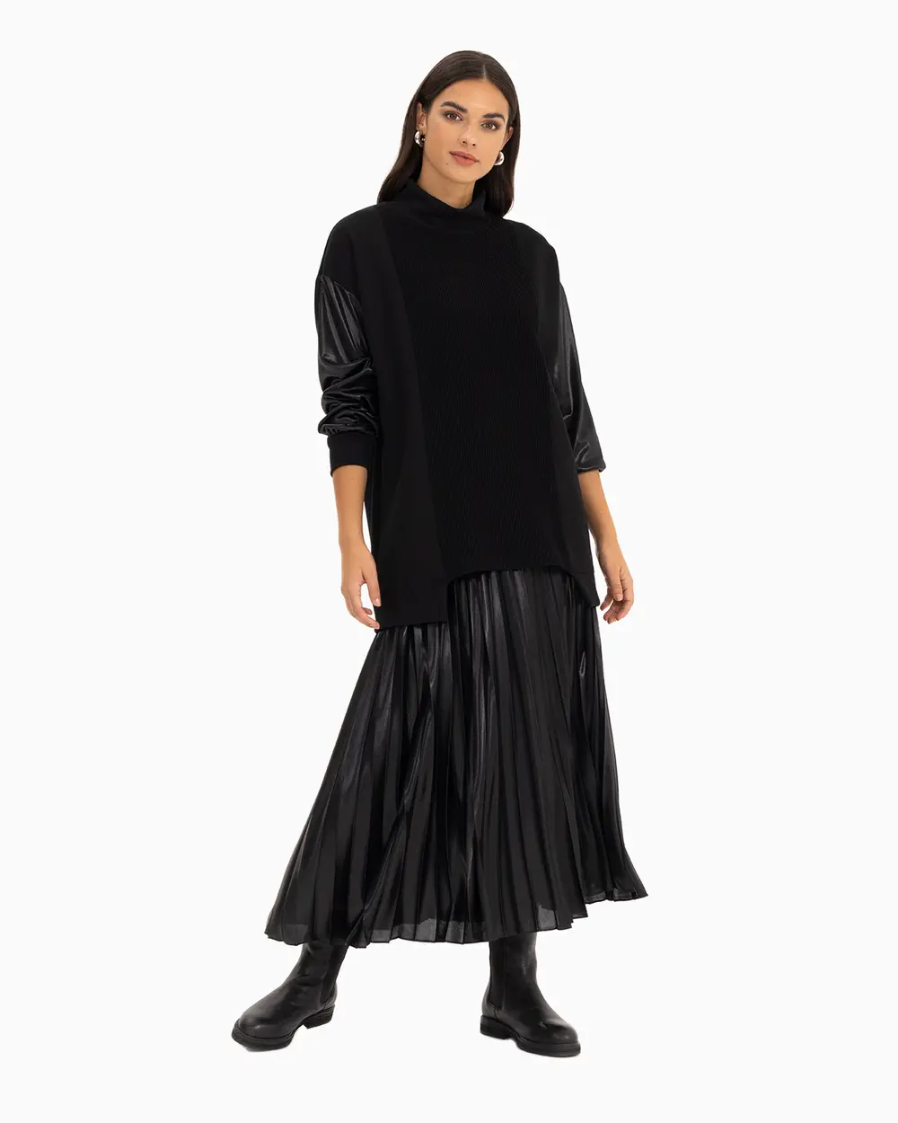 Black jumper pleated on sale skirt