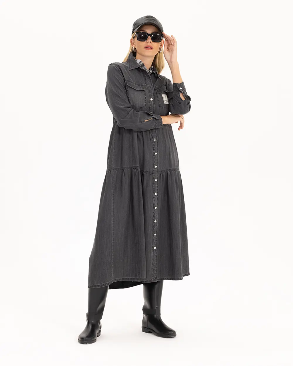 Çıtçıt Düğmeli Arma Detaylı Jean Elbise