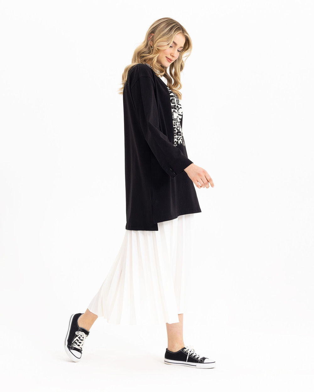 Önü Desenli Uzun Kollu Tişört