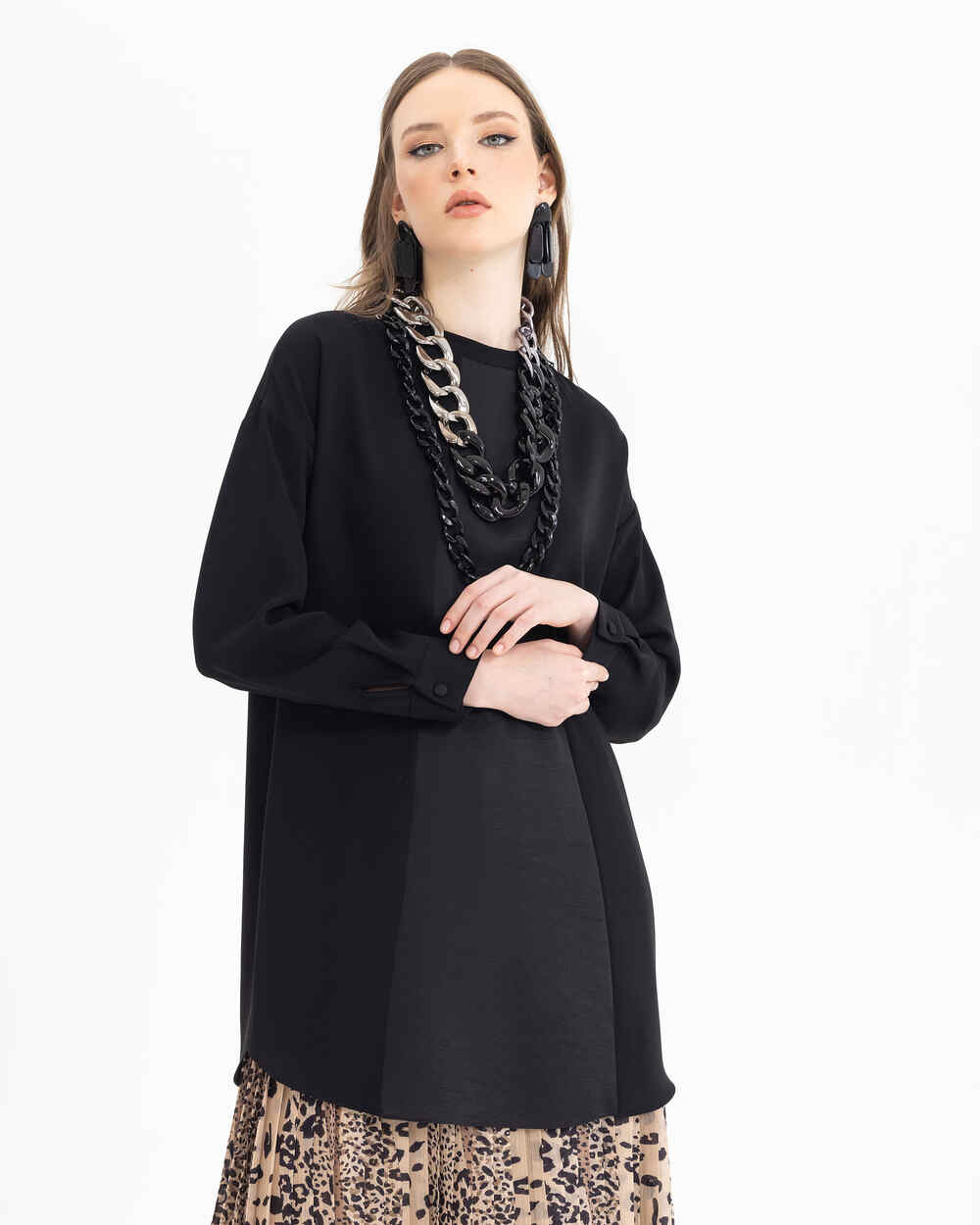 Uzun Kollu Yuvarlak Yakalı Tunik