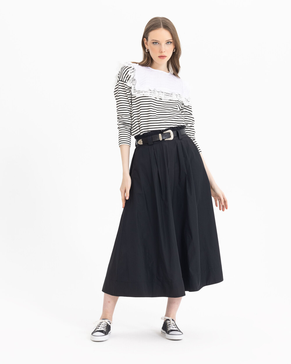 Dantel Detaylı Çizgili Sweatshirt