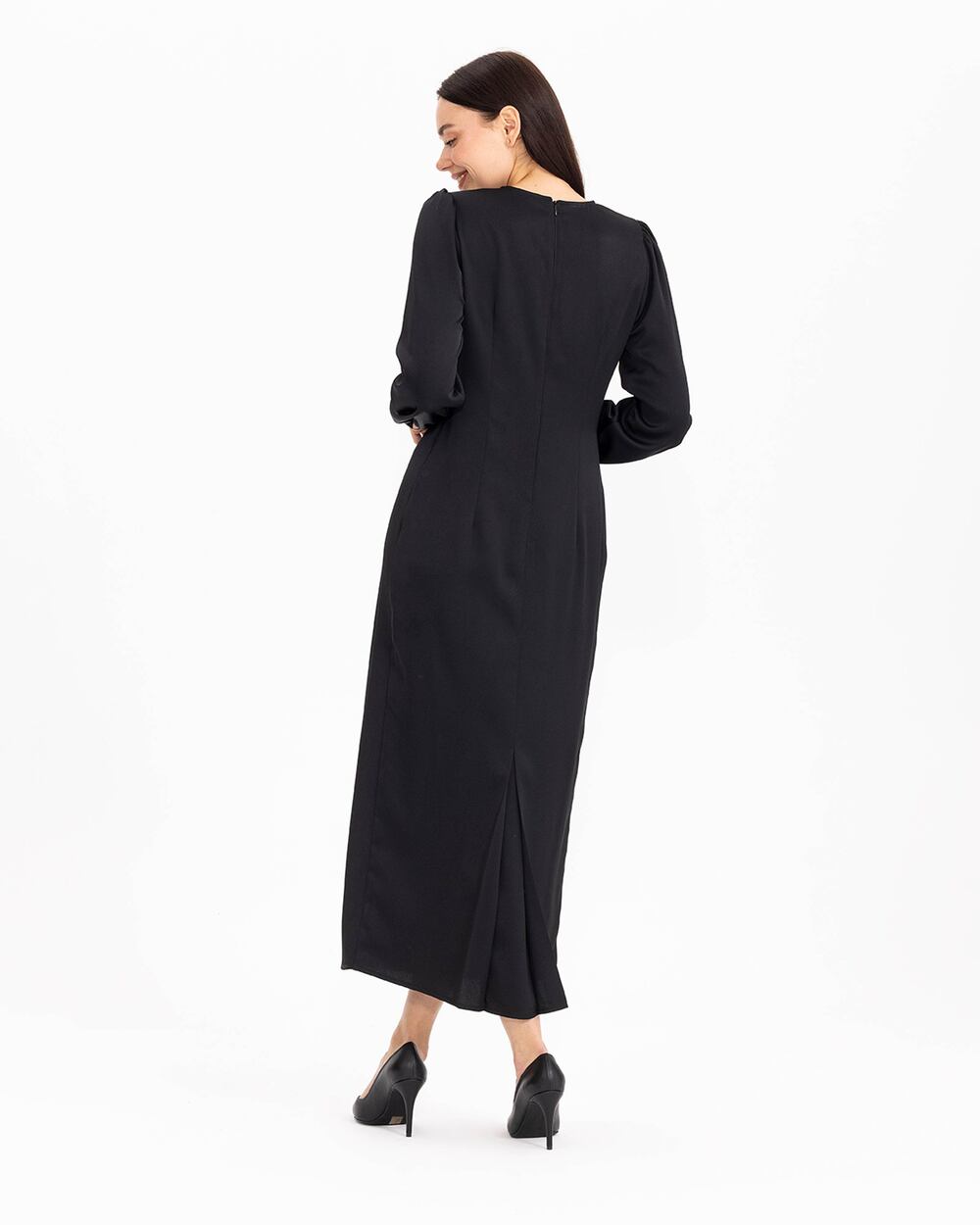 Taş İşlemeli Saten Görünümlü Uzun Boy Elbise