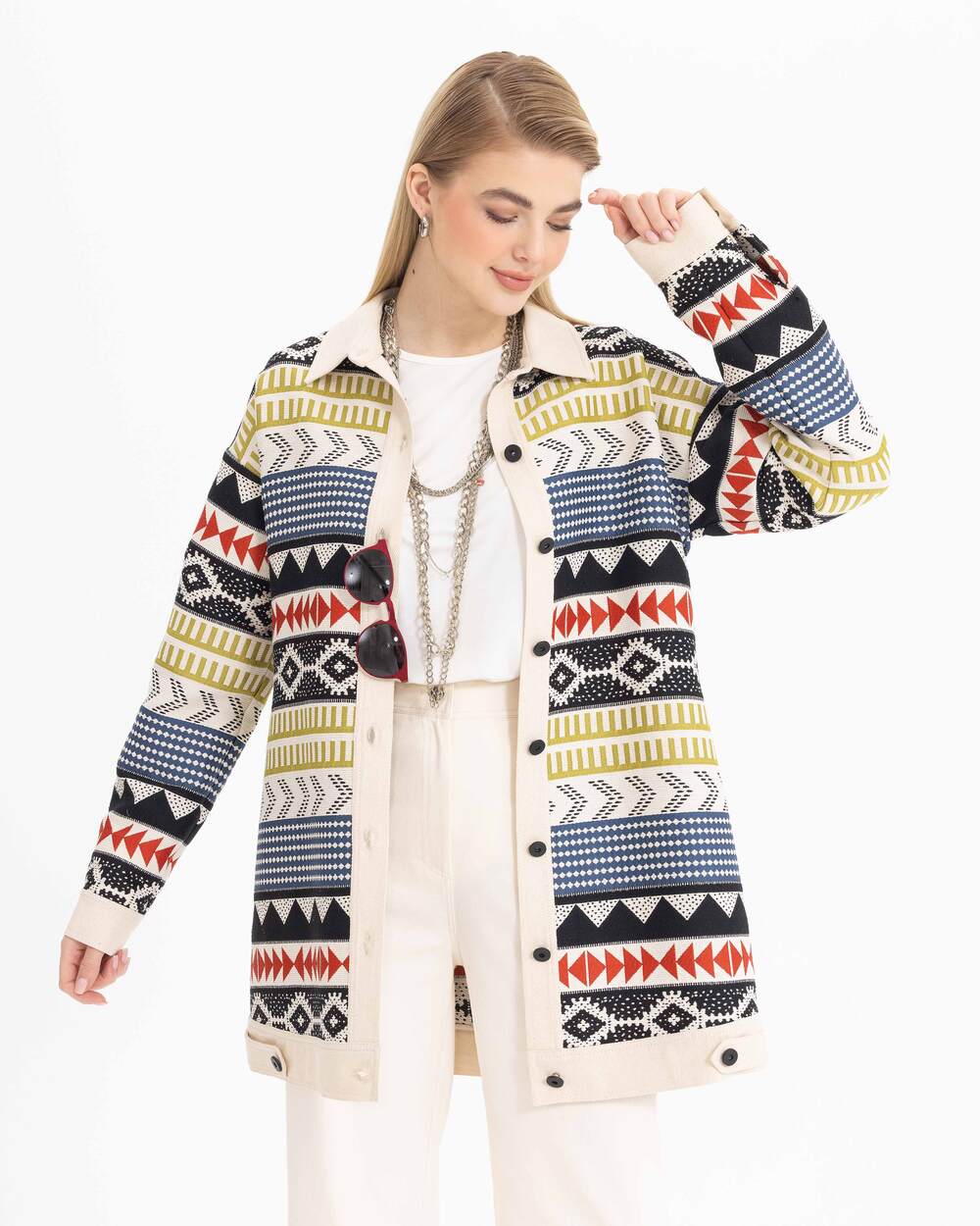  Ethnic Patterned Buttoned Jacket