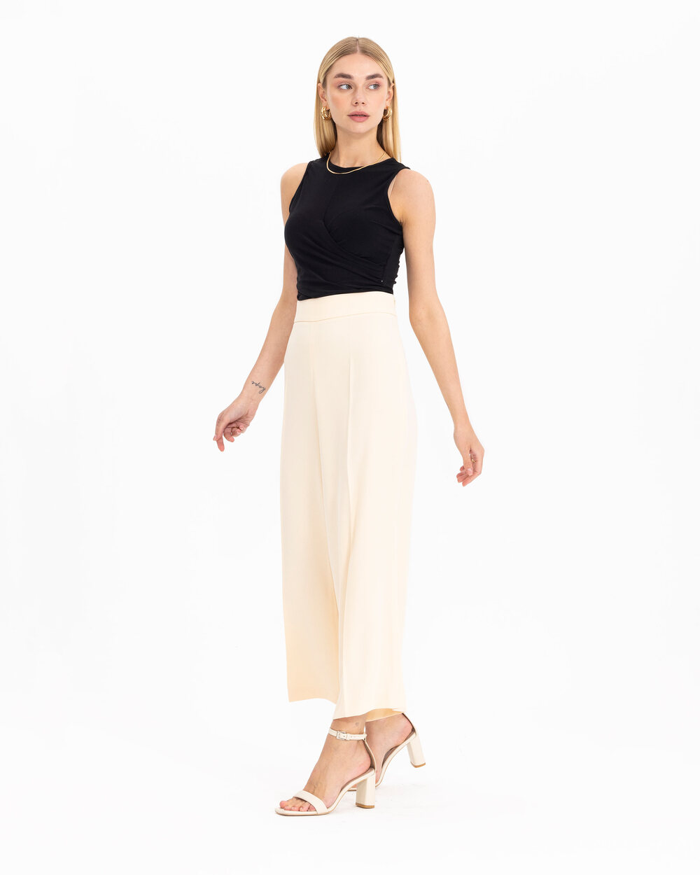 Geniş Paçalı Pantolon