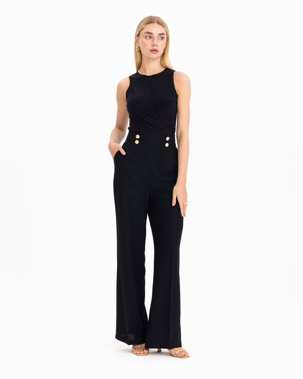  Button Detailed Wide Leg Trousers