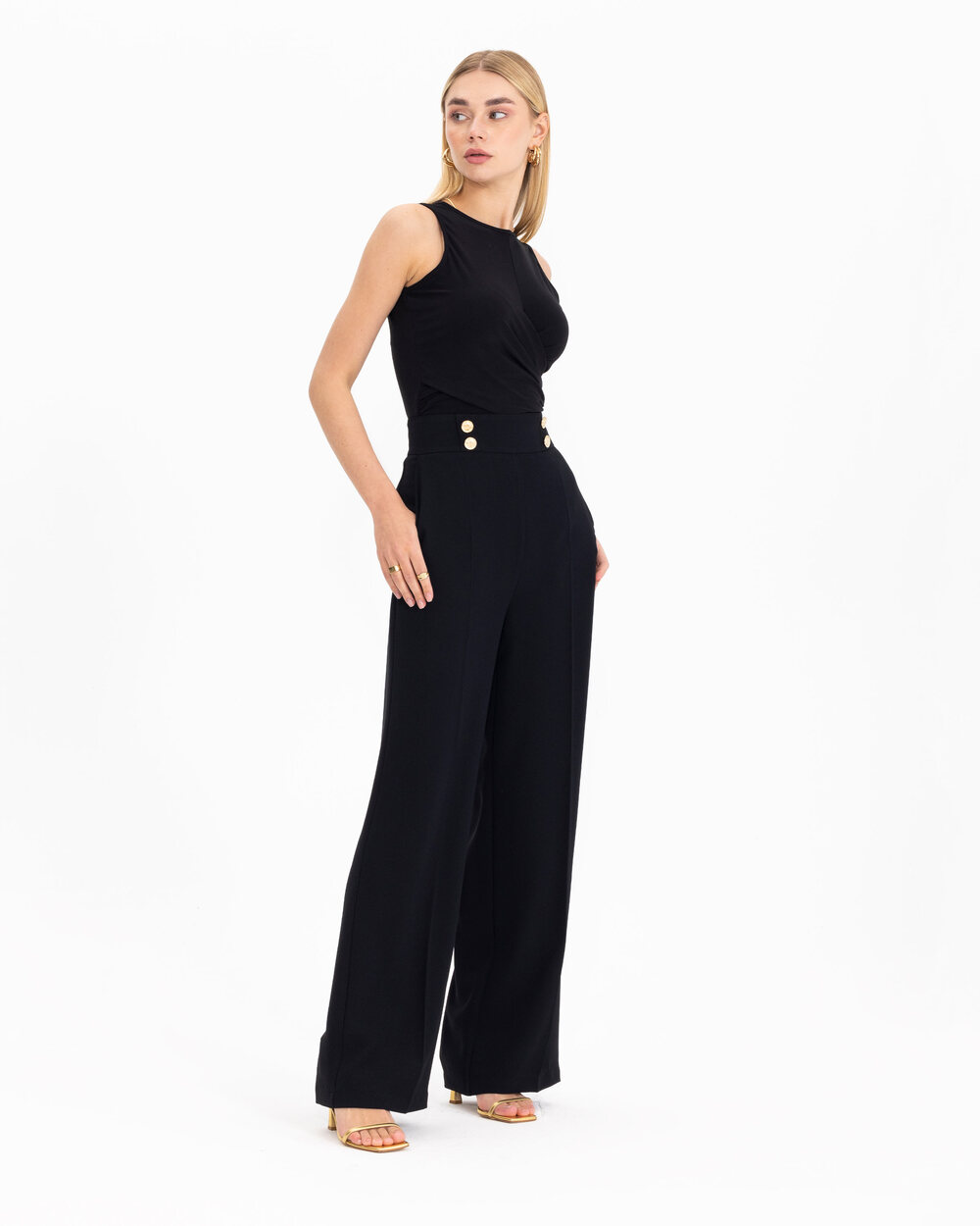  Button Detailed Wide Leg Trousers