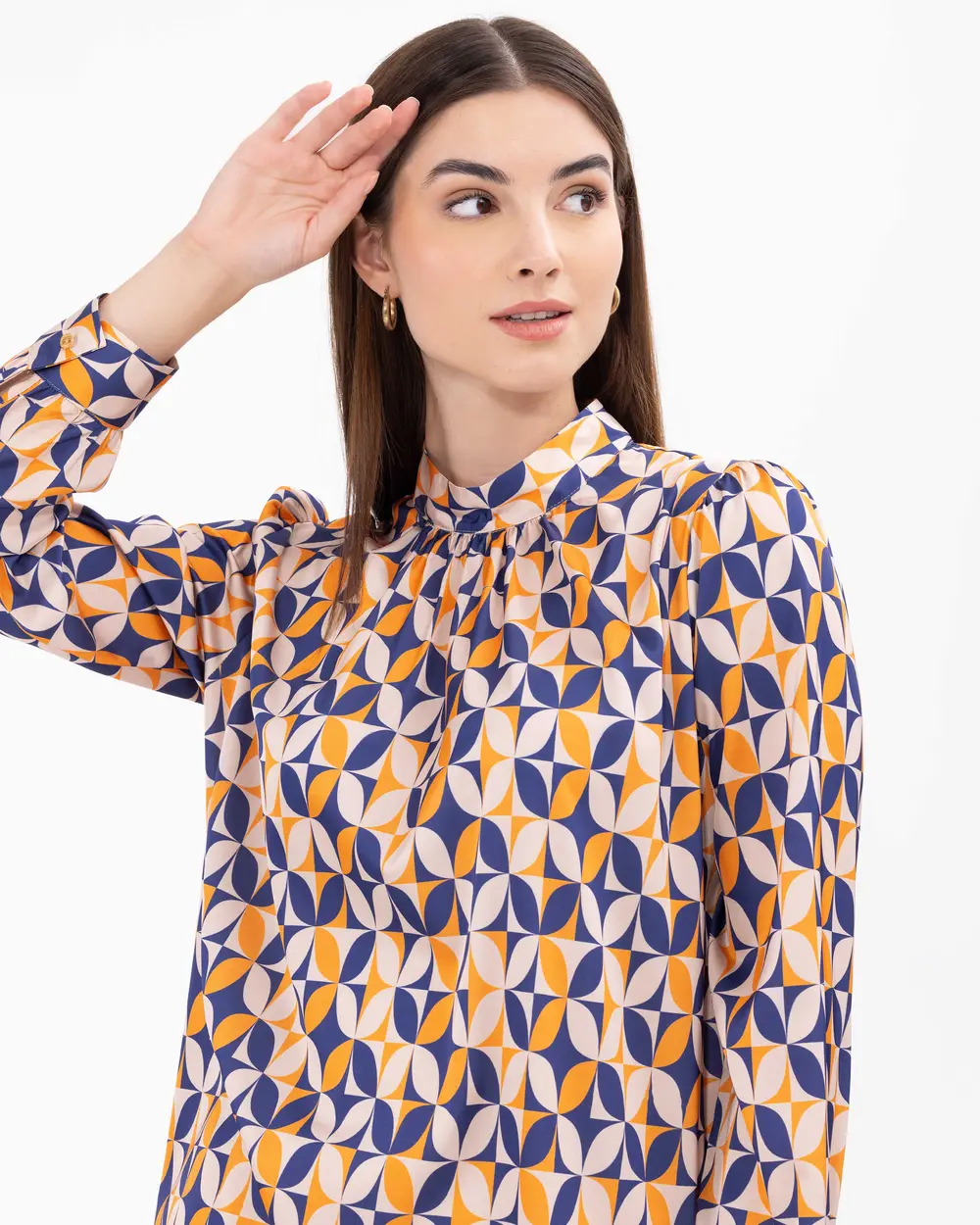 Desenli Dik Yakalı Uzun Kollu Tunik