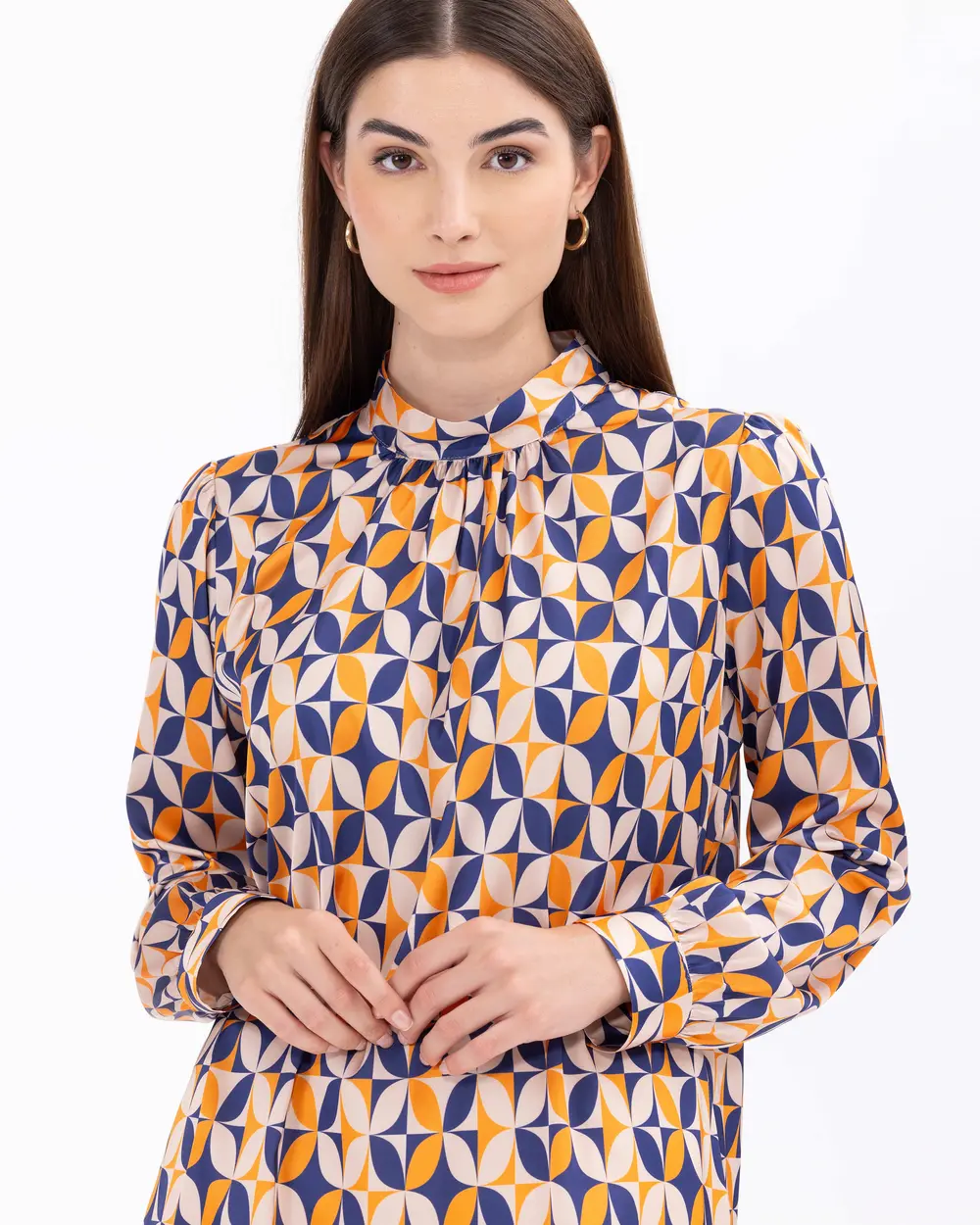 Desenli Dik Yakalı Uzun Kollu Tunik
