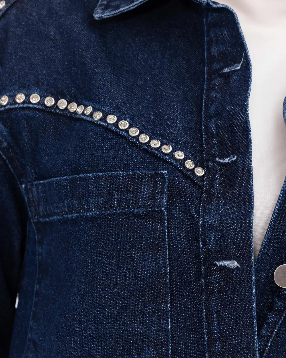 Stone Detailed Pocketed Jean Jacket