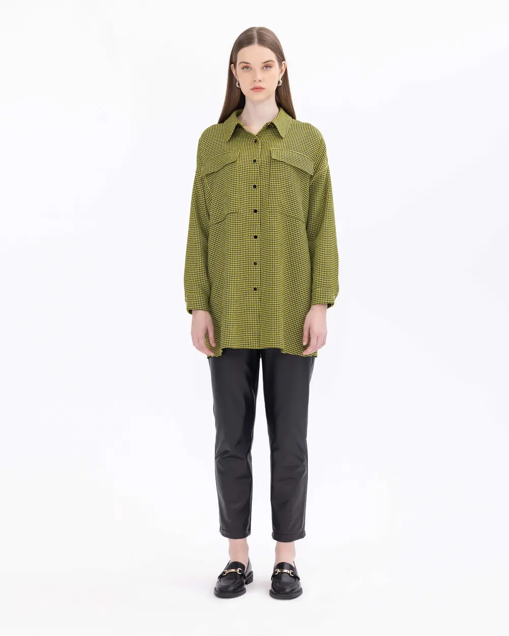 Kazayağı Desenli Cep Detaylı Gömlek