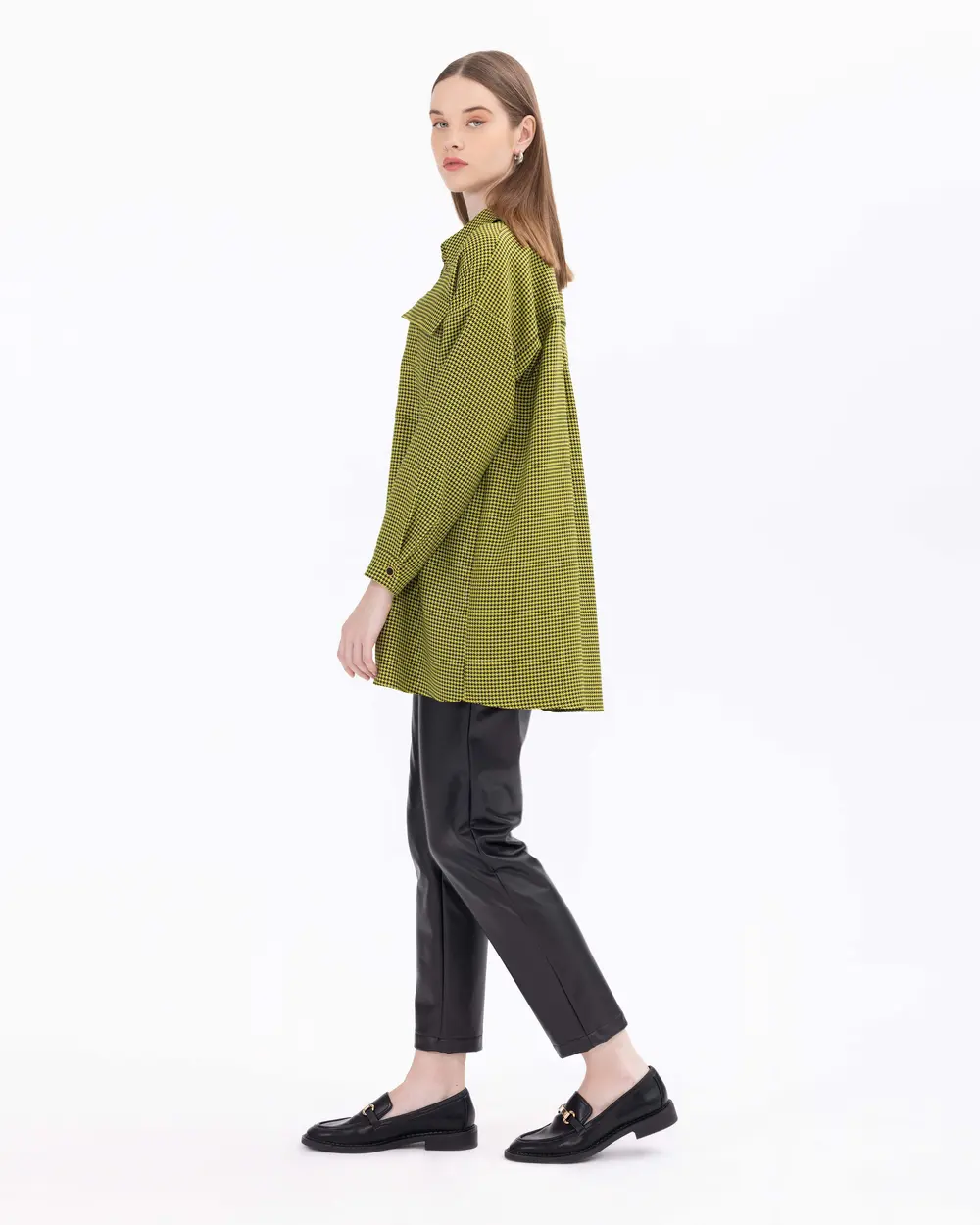 Kazayağı Desenli Cep Detaylı Gömlek