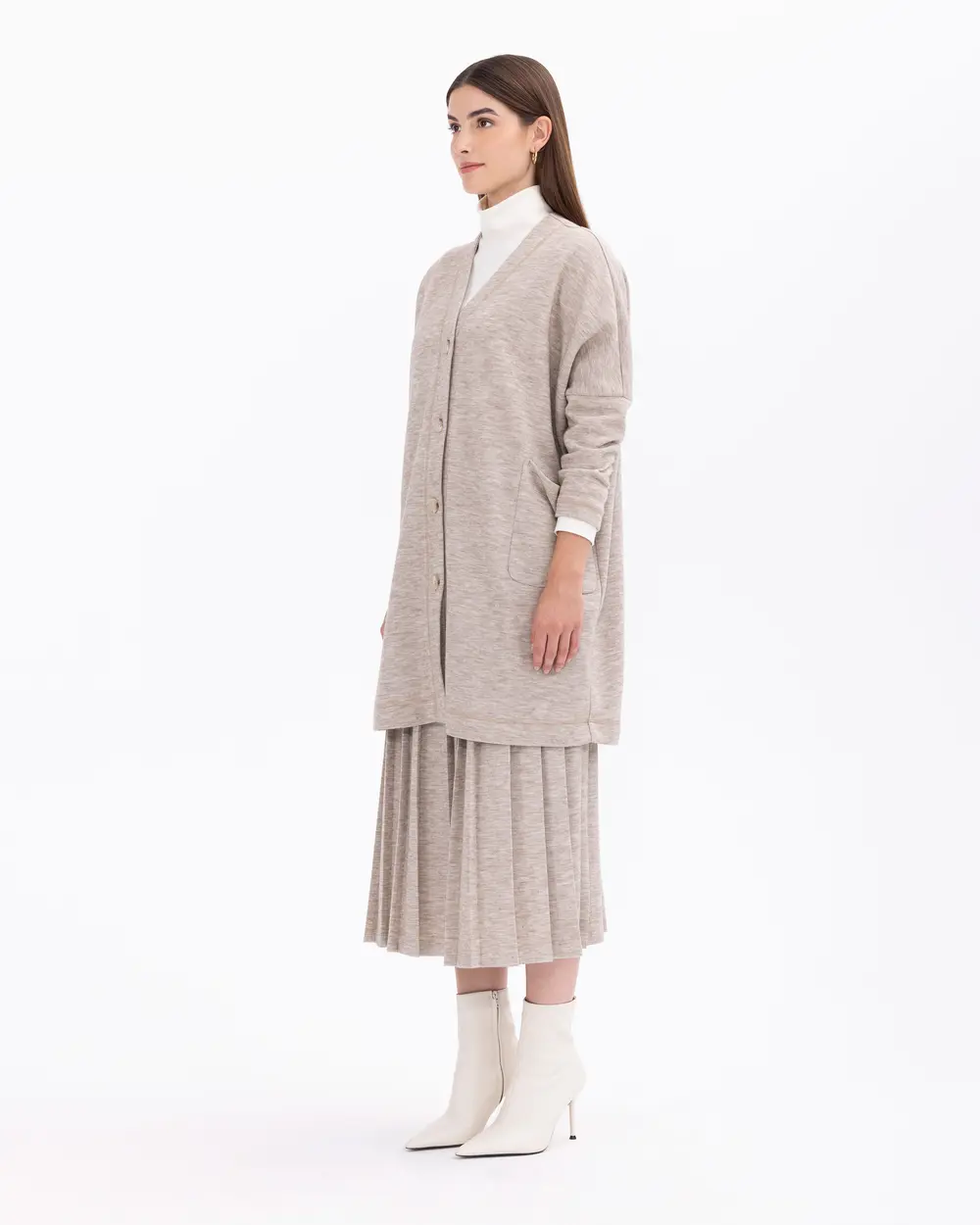 Geniş Kesim Cepli Örme Hırka