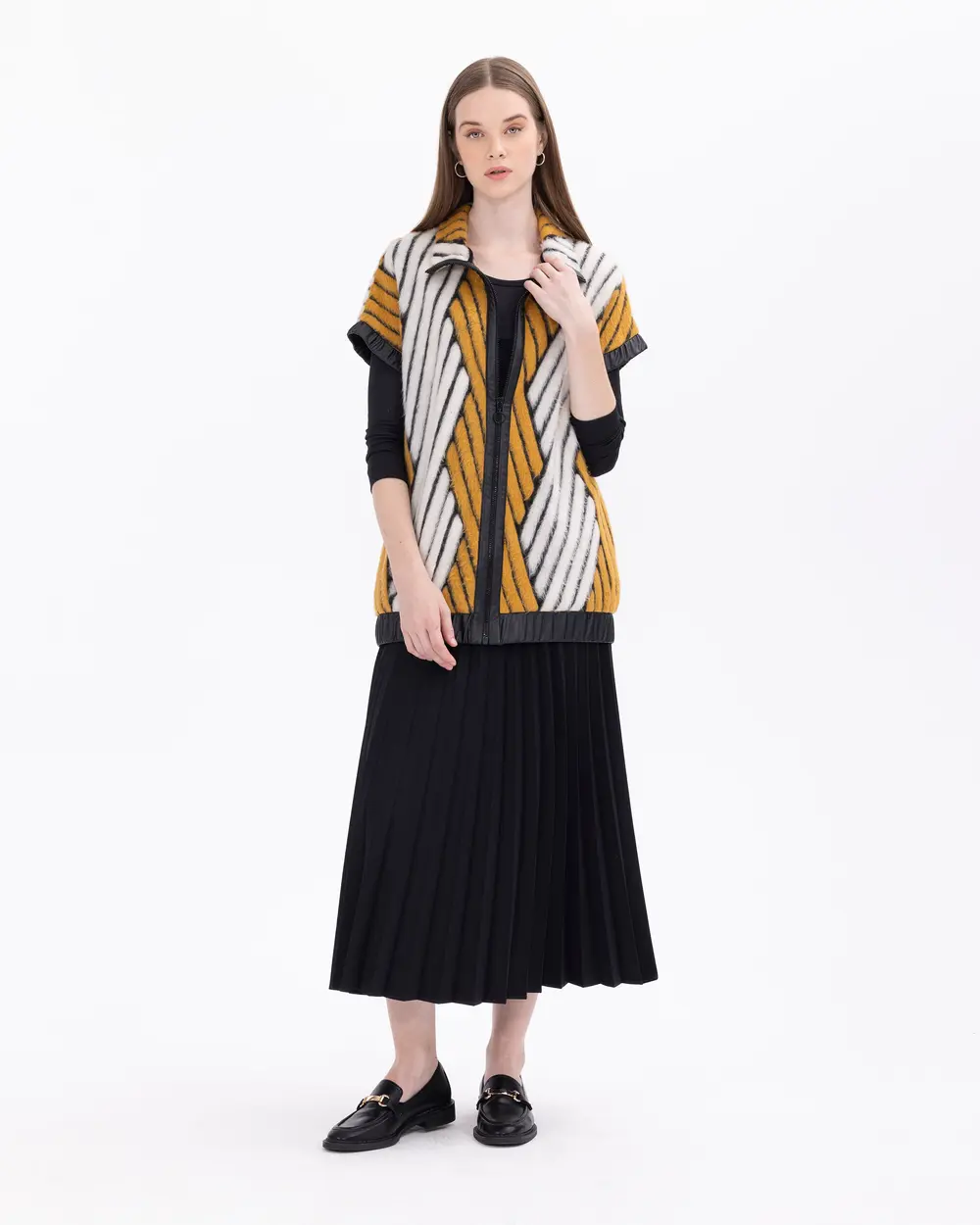 Desenli Fermuarlı Düşük Kollu Yelek