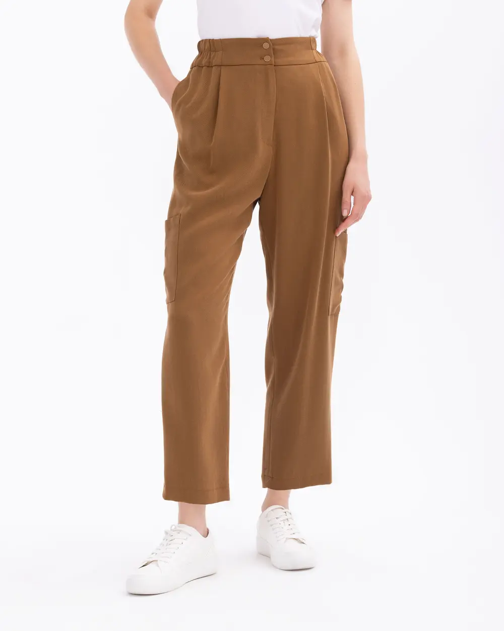 Cep Detaylı Elastik Bel Rahat Kesim Pantolon