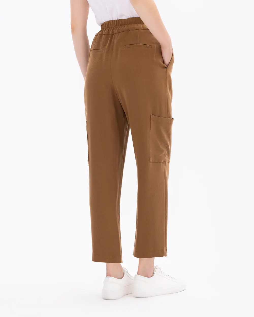 Cep Detaylı Elastik Bel Rahat Kesim Pantolon