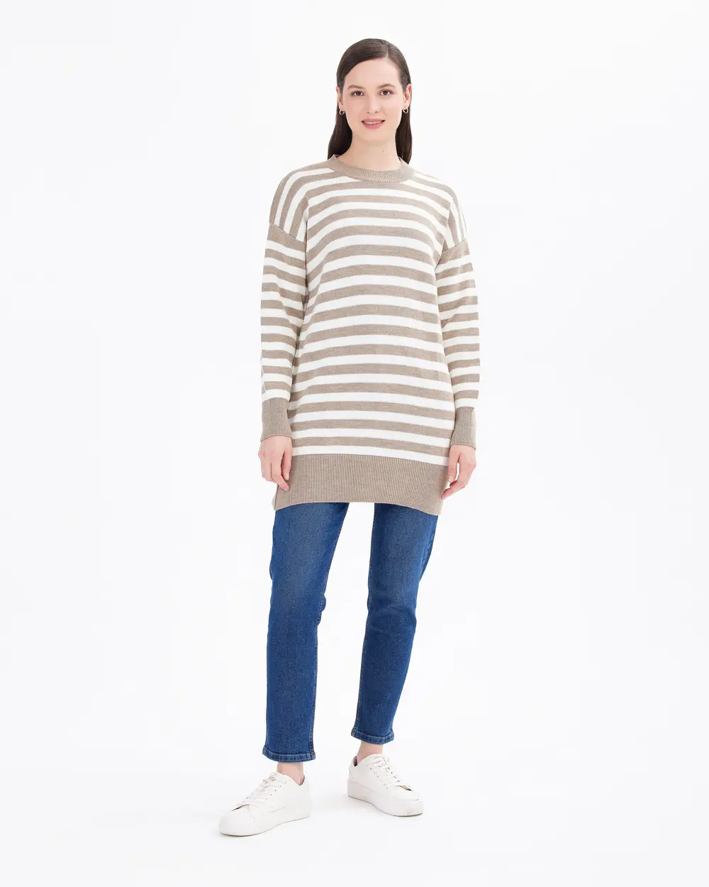 Çizgili Yuvarlak Yakalı Triko Kazak