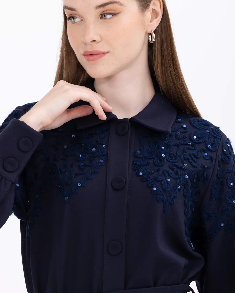 Nakış İşlemeli Kemerli Örme Kumaş Ceket