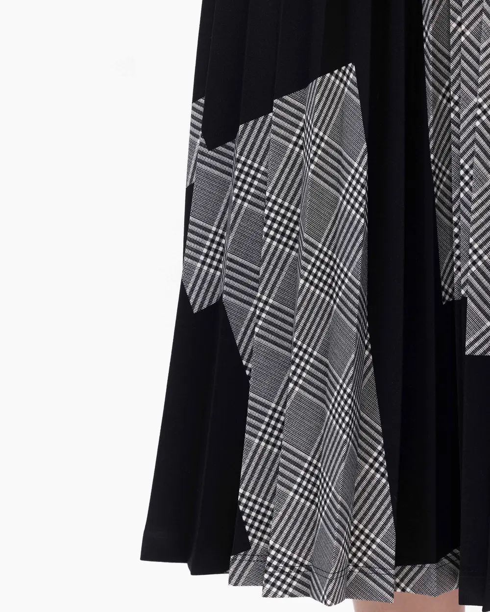 Pleated Plaid Pattern Elastic Waist Skirt
