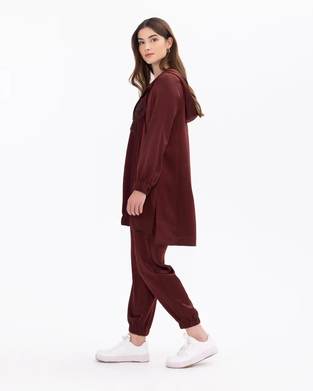 Carrot Cut Elastic Waist Woven Trousers