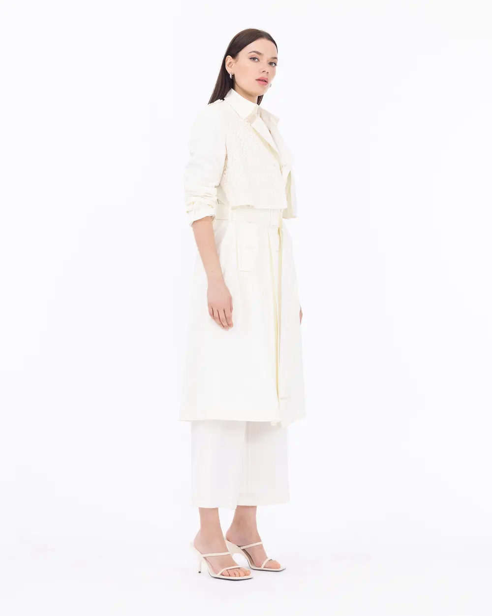 Elegant Trench Coat with Lace Detail Belt