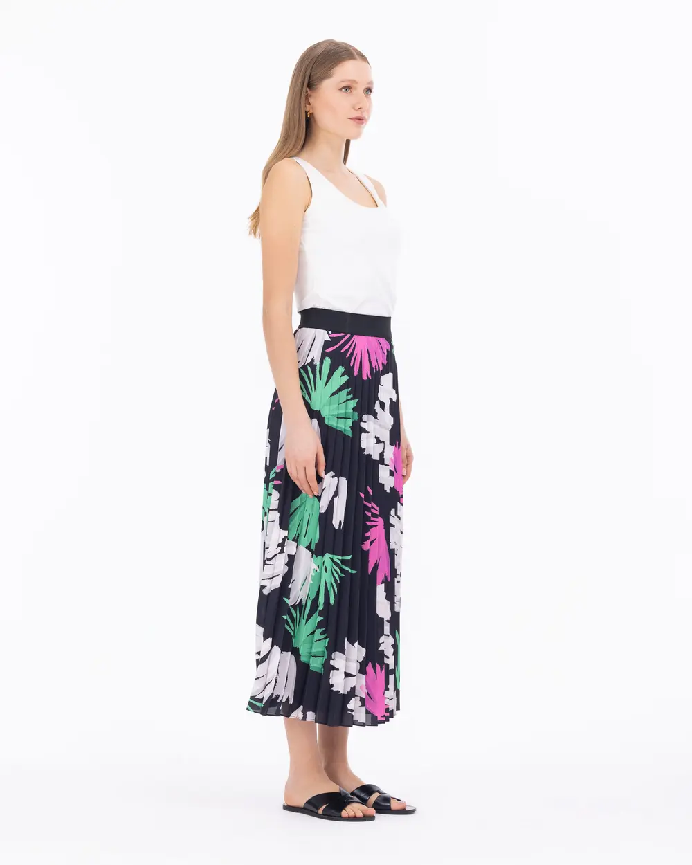 Tropical Patterned Pleated Skirt