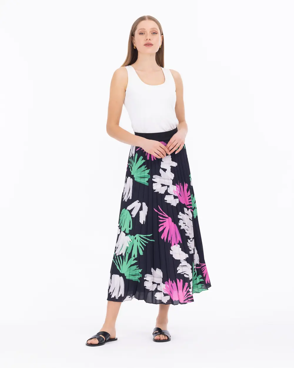 Tropical Patterned Pleated Skirt