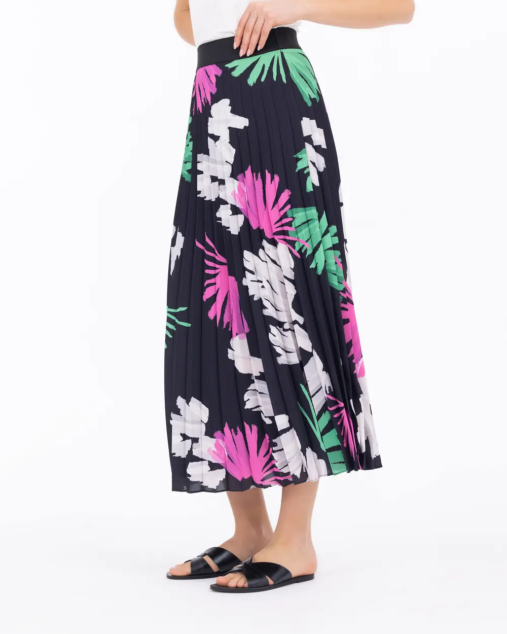 Tropical Patterned Pleated Skirt