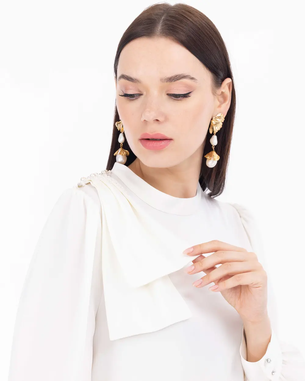 Satin Shoulder Detailed Stand Up Tunic