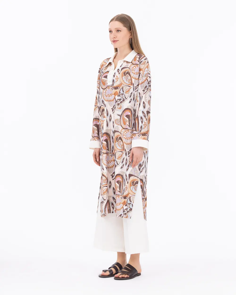 Rahat Kesim Gömlek Yaka Yırtmaçlı Tunik