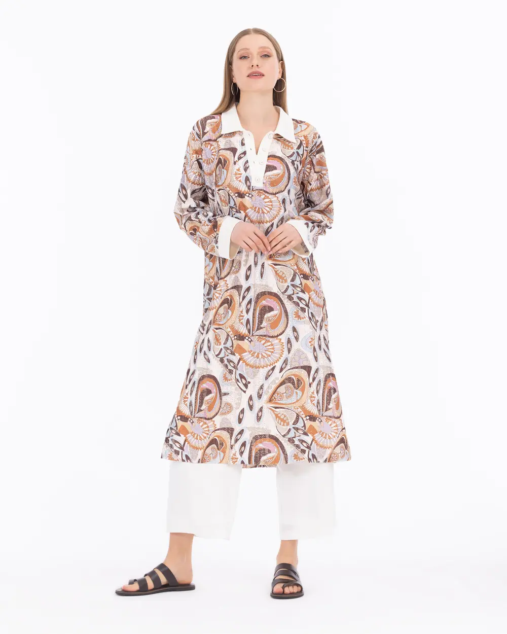 Rahat Kesim Gömlek Yaka Yırtmaçlı Tunik