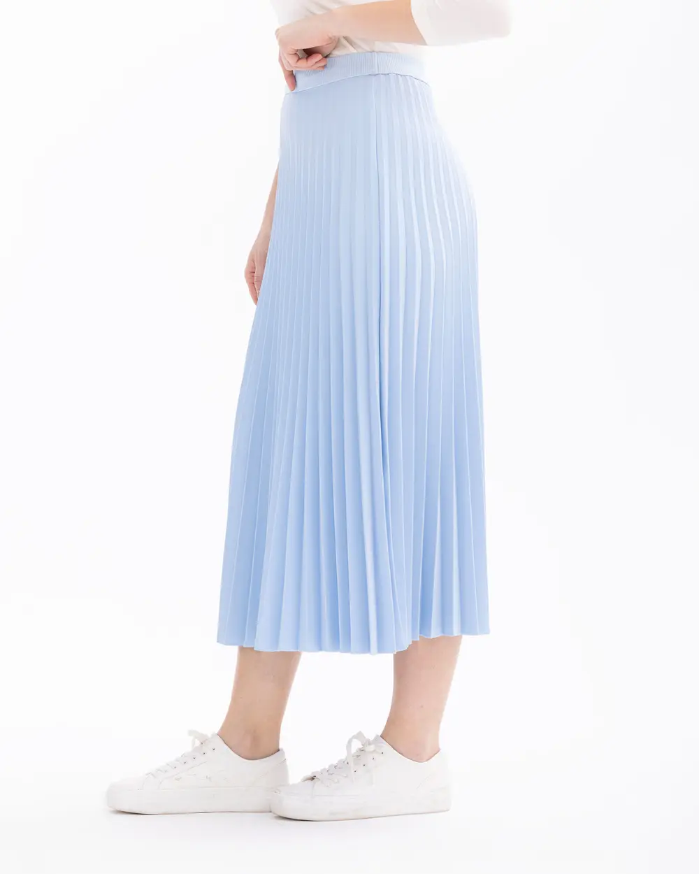 Pleated Elastic Waist Skirt