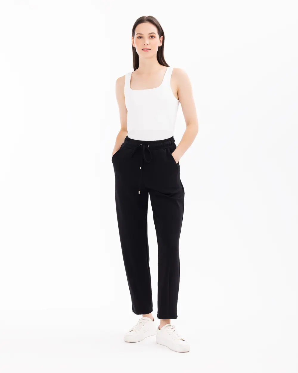 Elastic Waist Ankle Length Carrot Cut Pants