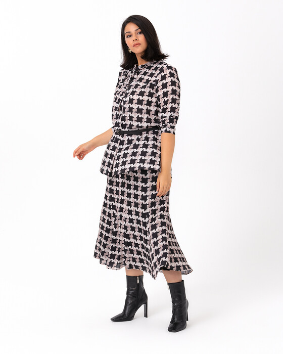 GALAXI PLUS SIZE SCARF COLLAR SWEATER PATTERNED BLOUSE