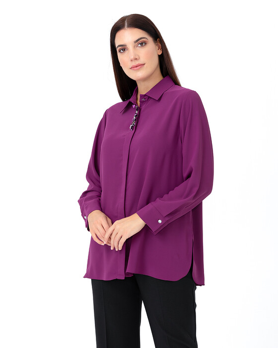 Büyük Beden Aksesuar Detaylı Gömlek