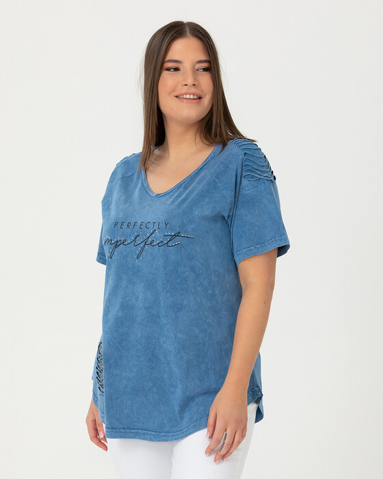 Büyük Beden V Yakalı Tişört