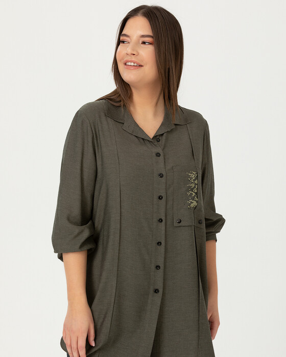 PLUS SIZE GEM DETAILED SHIRT