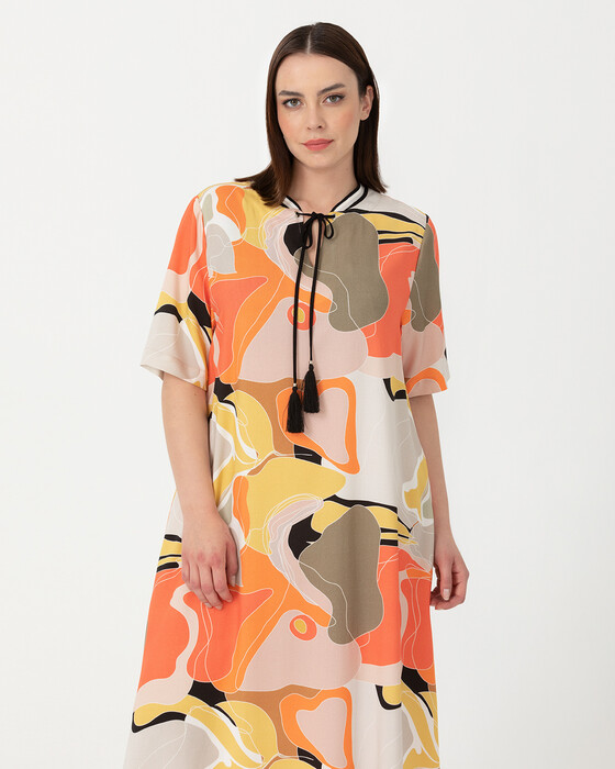 PLUS-SIZE PATTERNED DRESS