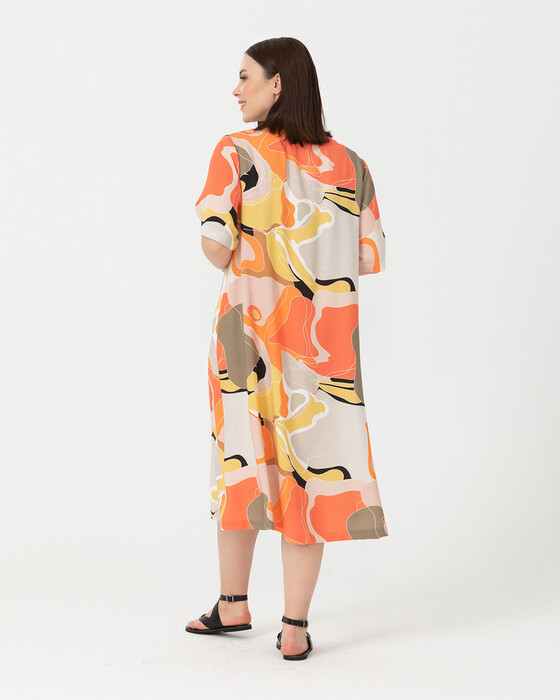 PLUS-SIZE PATTERNED DRESS