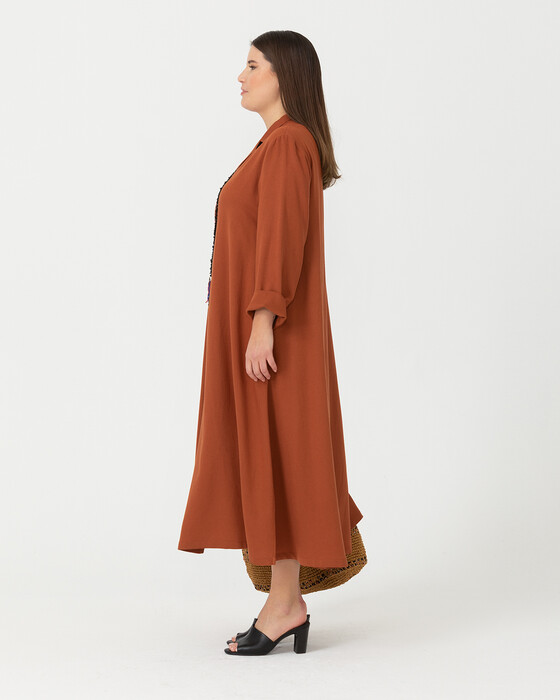 Büyük Beden Bol Kesim Kruvaze Yaka Elbise