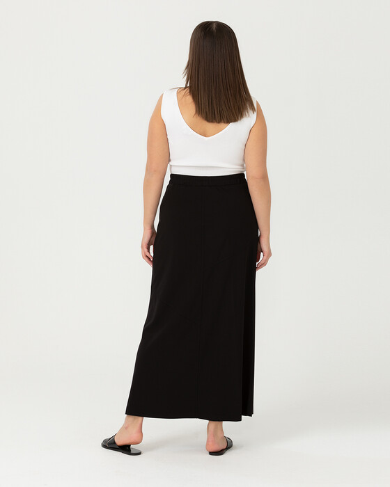 PLUS SIZE ELASTIC WAIST SKIRT