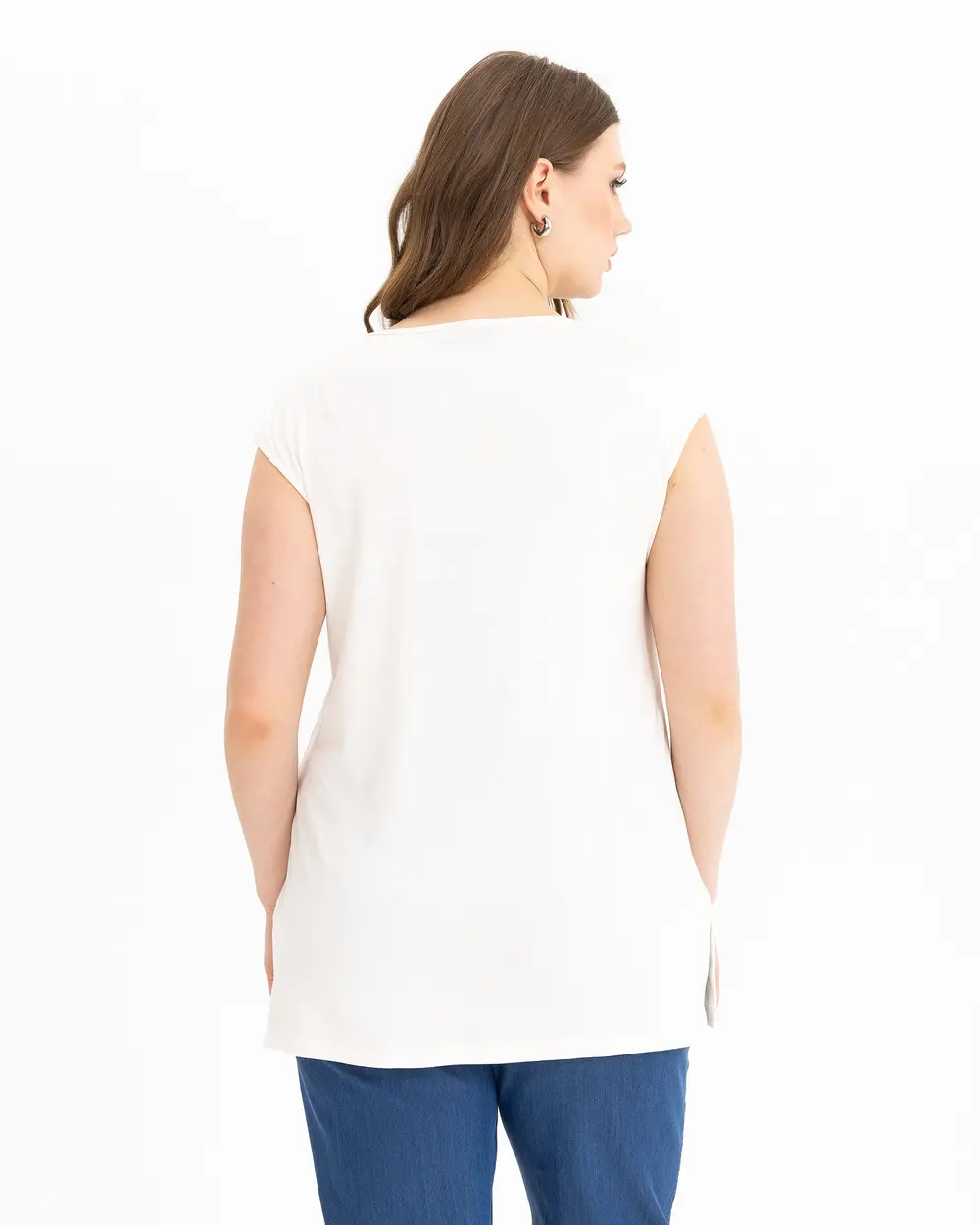  Plus Size Basic T-Shirt