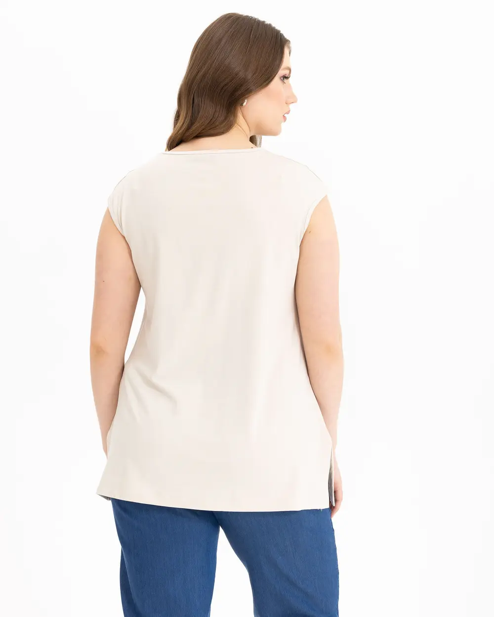  Plus Size Basic T-Shirt