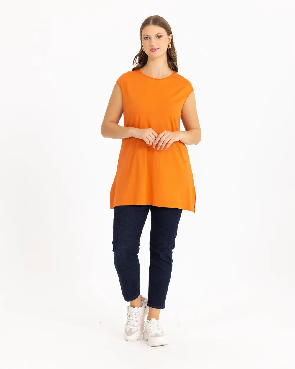  Plus Size Basic T-Shirt