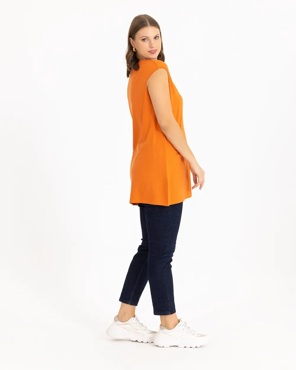  Plus Size Basic T-Shirt