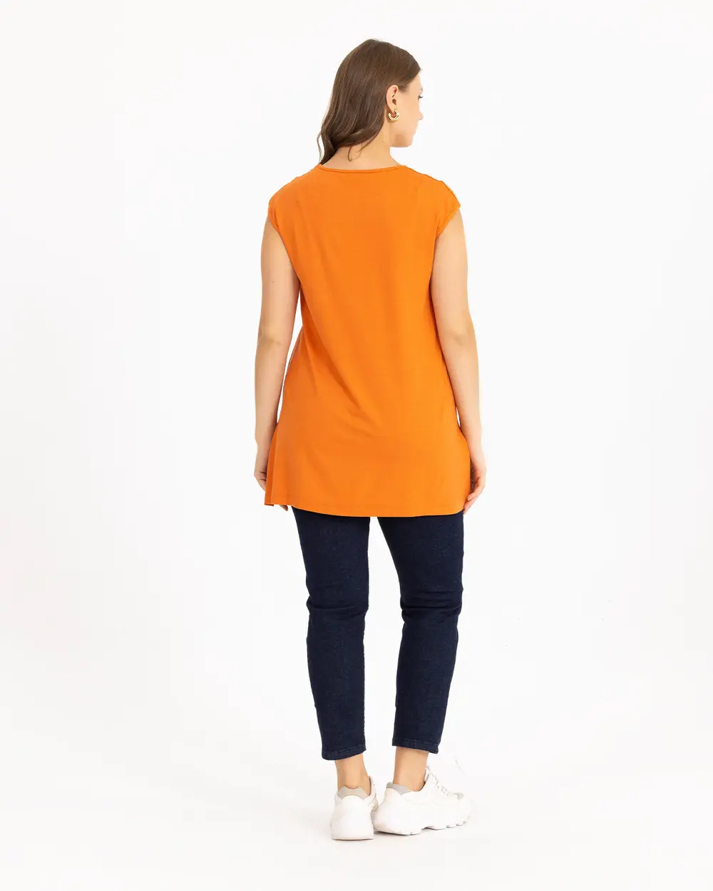  Plus Size Basic T-Shirt