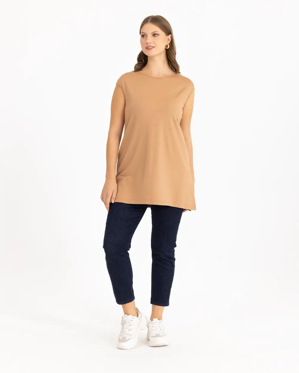  Plus Size Basic T-Shirt