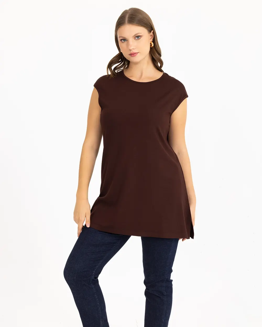  Plus Size Basic T-Shirt