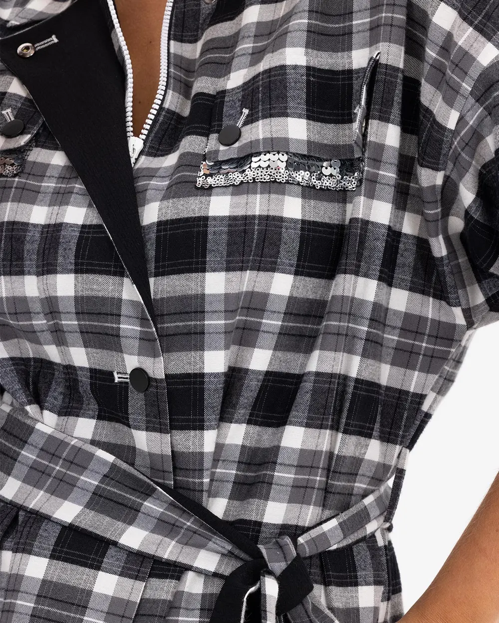  Plus Size Checked Patterned Shirt With Belt