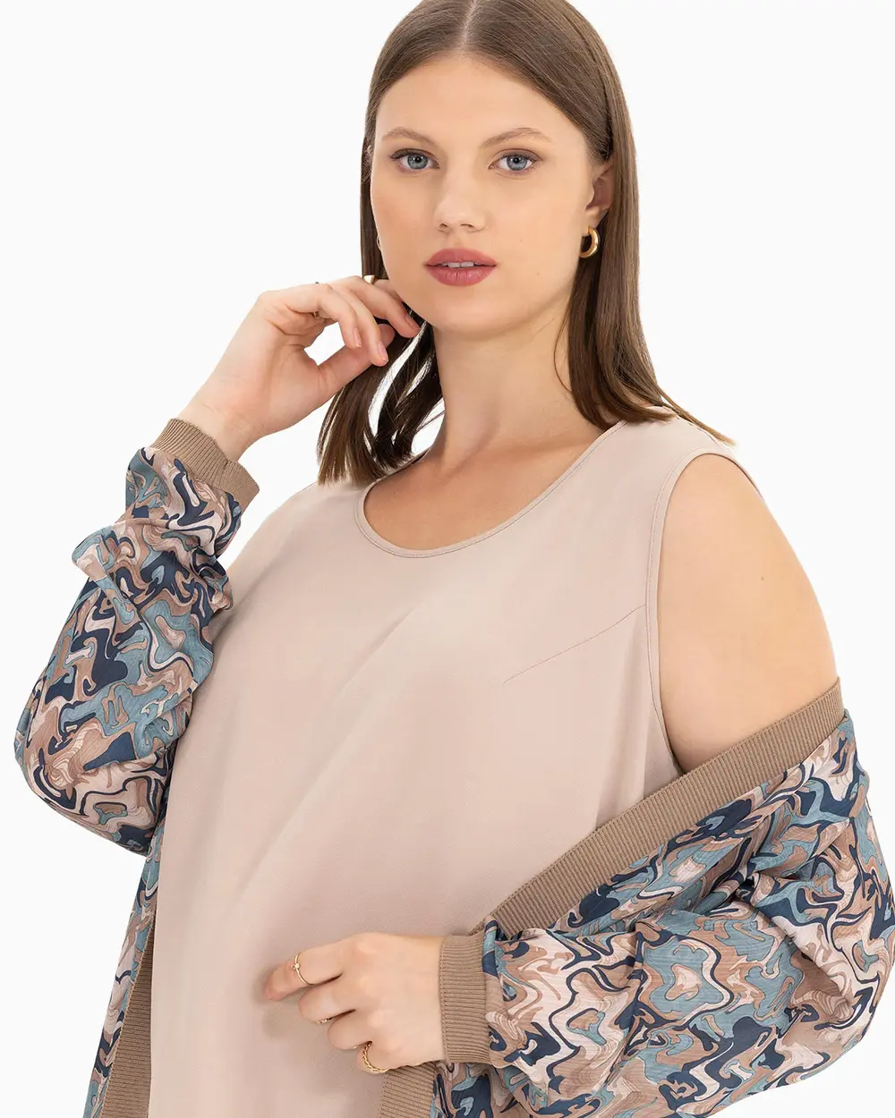 Plus Size Patterned Undershirt Jacket